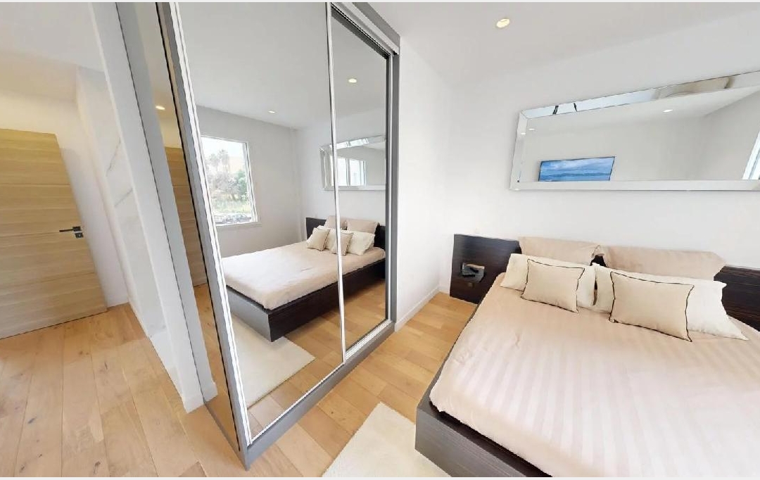 ANTIQUE IMMO NETWORK : Appartement | CANNES (06400) | 0 m2 | 1 690 000 € 