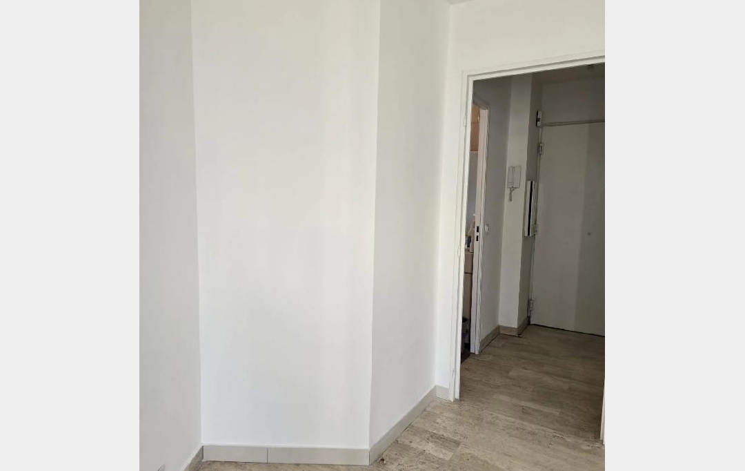ANTIQUE IMMO NETWORK : Appartement | CANNES (06400) | 0 m2 | 143 000 € 