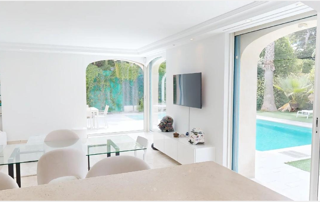 ANTIQUE IMMO NETWORK : Maison / Villa | CANNES (06400) | 200 m2 | 2 490 000 € 