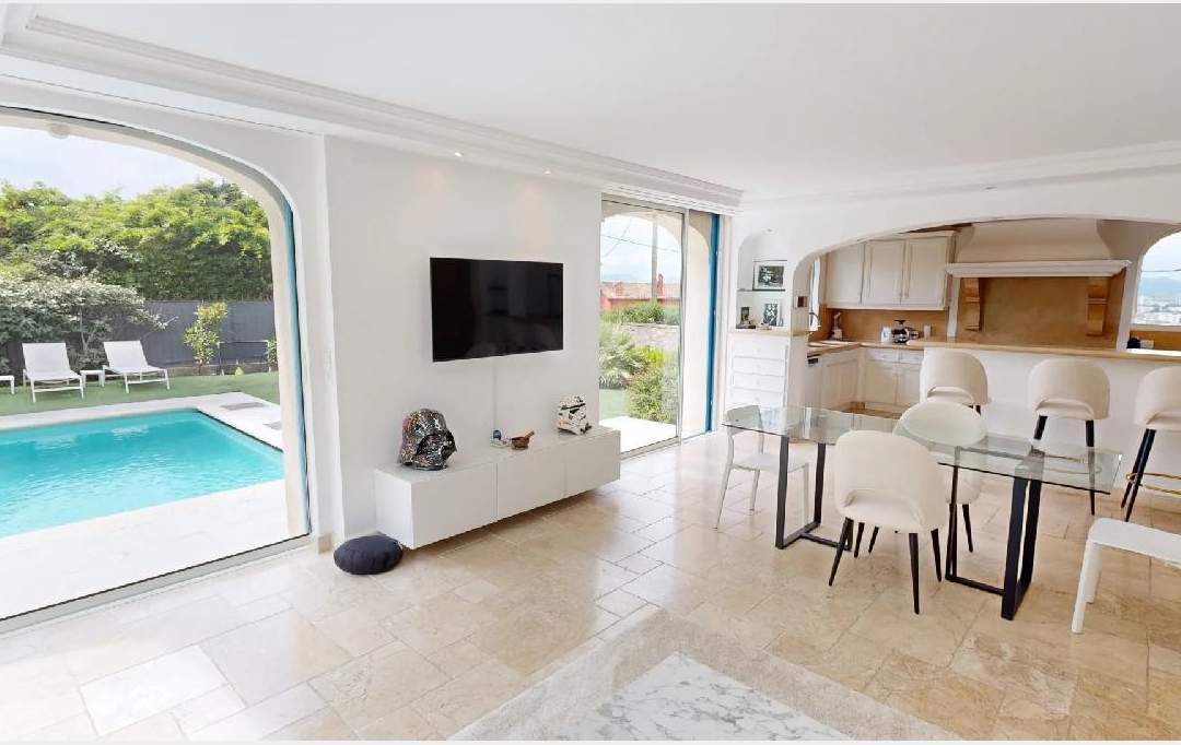 ANTIQUE IMMO NETWORK : Maison / Villa | CANNES (06400) | 200 m2 | 2 490 000 € 