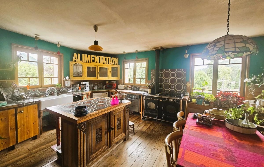 ANTIQUE IMMO NETWORK : Immeuble | GORBIO (06500) | 275 m2 | 928 000 € 