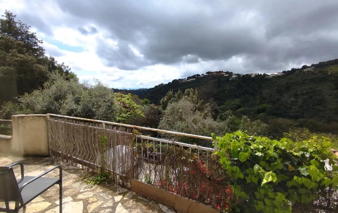 ANTIQUE IMMO NETWORK : Appartement | NICE (06000) | 30 m2 | 660 € 