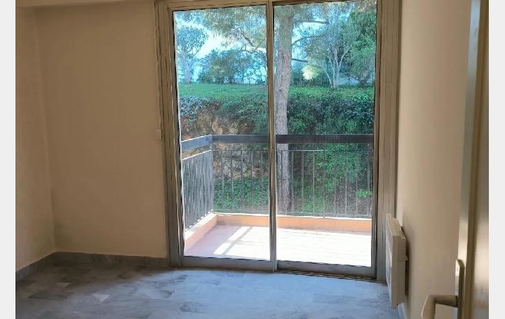  ANTIQUE IMMO NETWORK Appartement | ROQUEBRUNE-CAP-MARTIN (06190) | 48 m2 | 310 000 € 